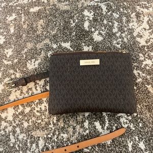 Michael kors belt bag